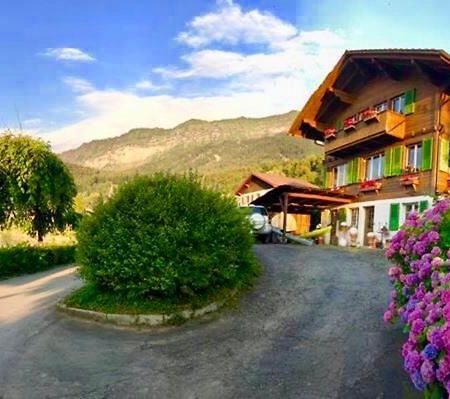 Privatzimmer Am Thunersee Apartman Leissigen Kültér fotó